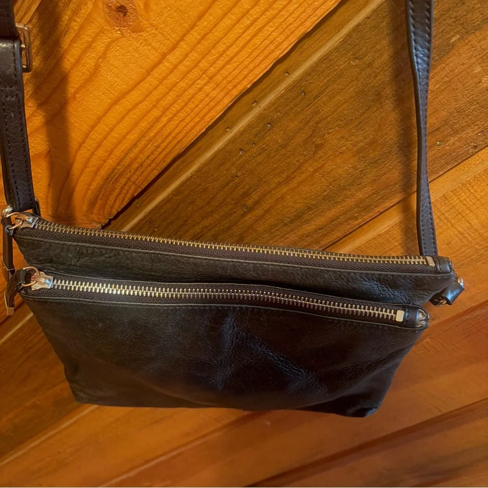 Margot New York dark green leather crossbody purse - Picture 8 of 10